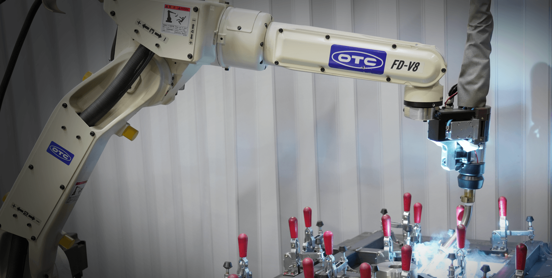 국산화 영광을 넘어 세계 최고까지
글로벌 첨단산업용품 리더기업